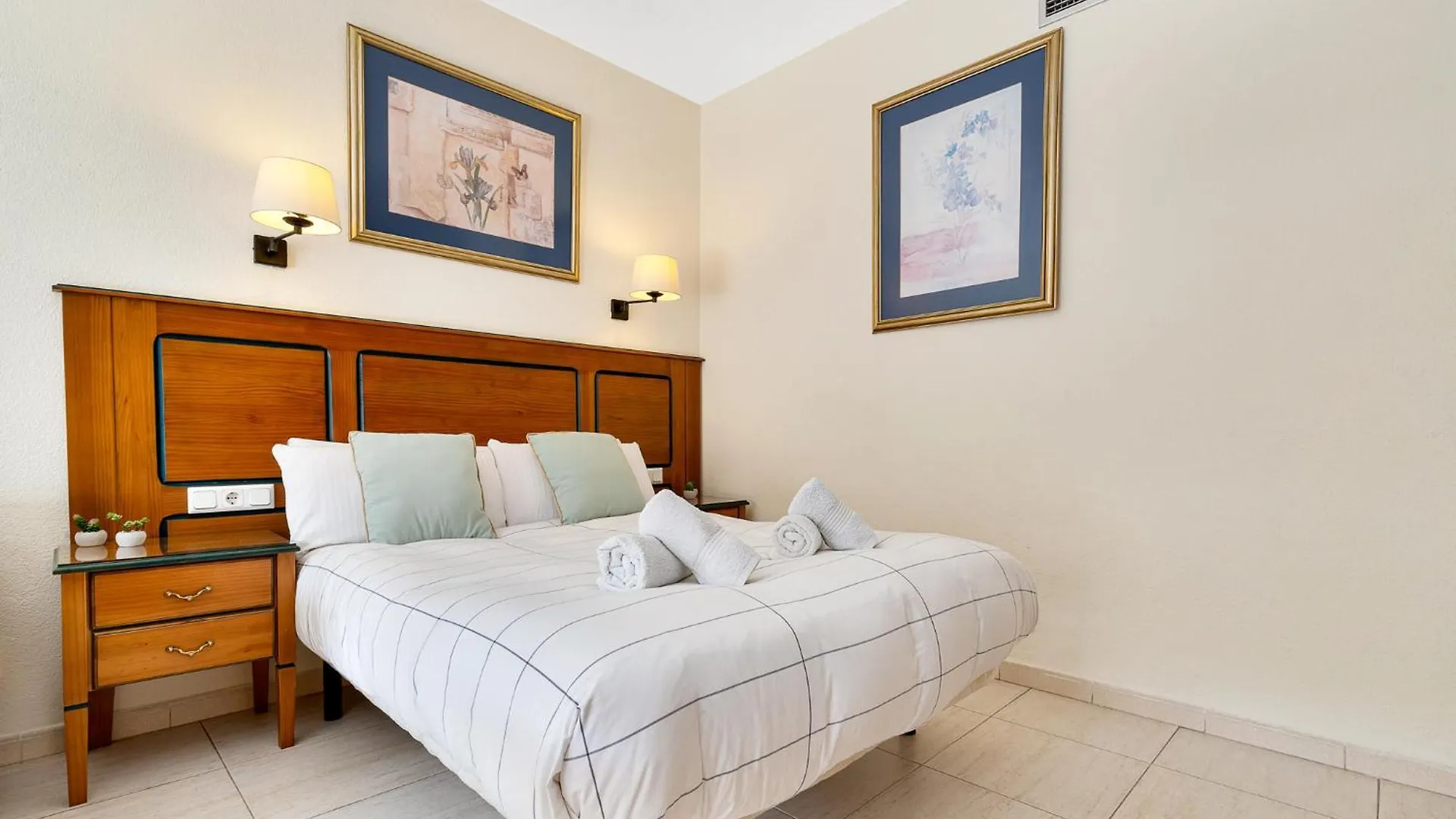 Solana Fuengirola 40 Apartment